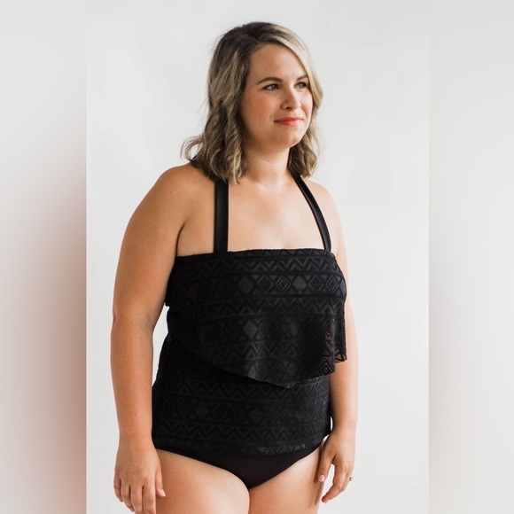 Nursing Queen Crochet swim TOP only. Brand new with tags - Picture 2 of 5